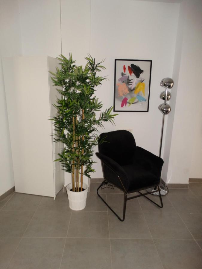 Malaga Apartamentos - Jinetes, 23 Bagian luar foto