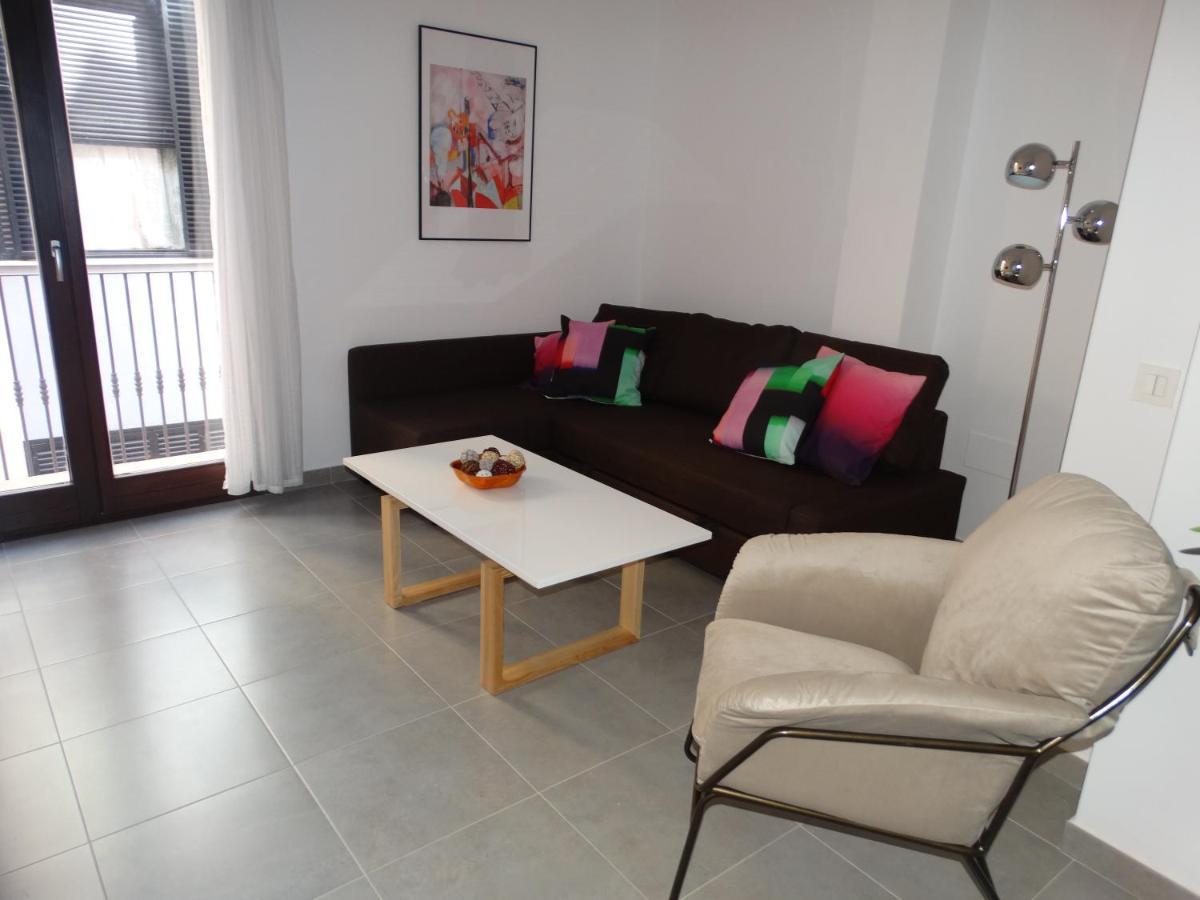 Malaga Apartamentos - Jinetes, 23 Bagian luar foto