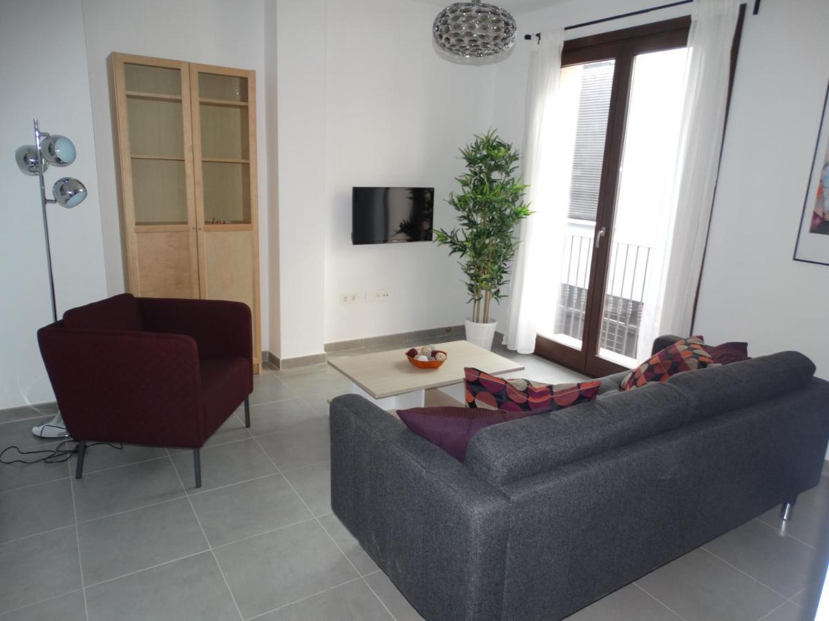 Malaga Apartamentos - Jinetes, 23 Bagian luar foto